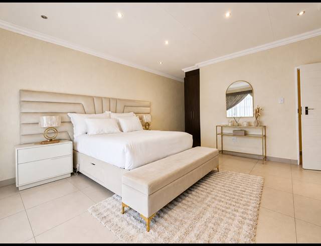 3 BEDROOM TOWNHOUSE FOR SALE IN THREE RIVERS